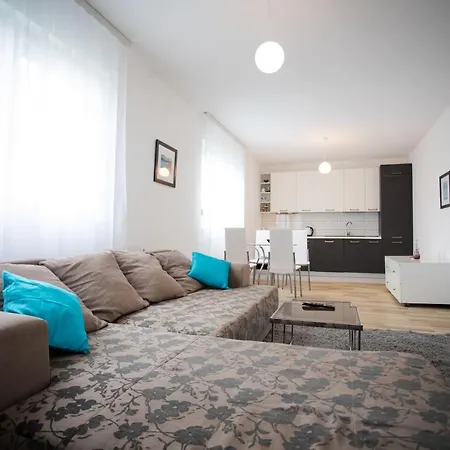 Pin 빌라 락타치