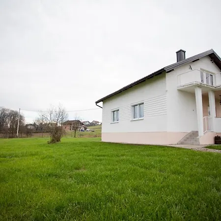 Pin Villa Laktasi